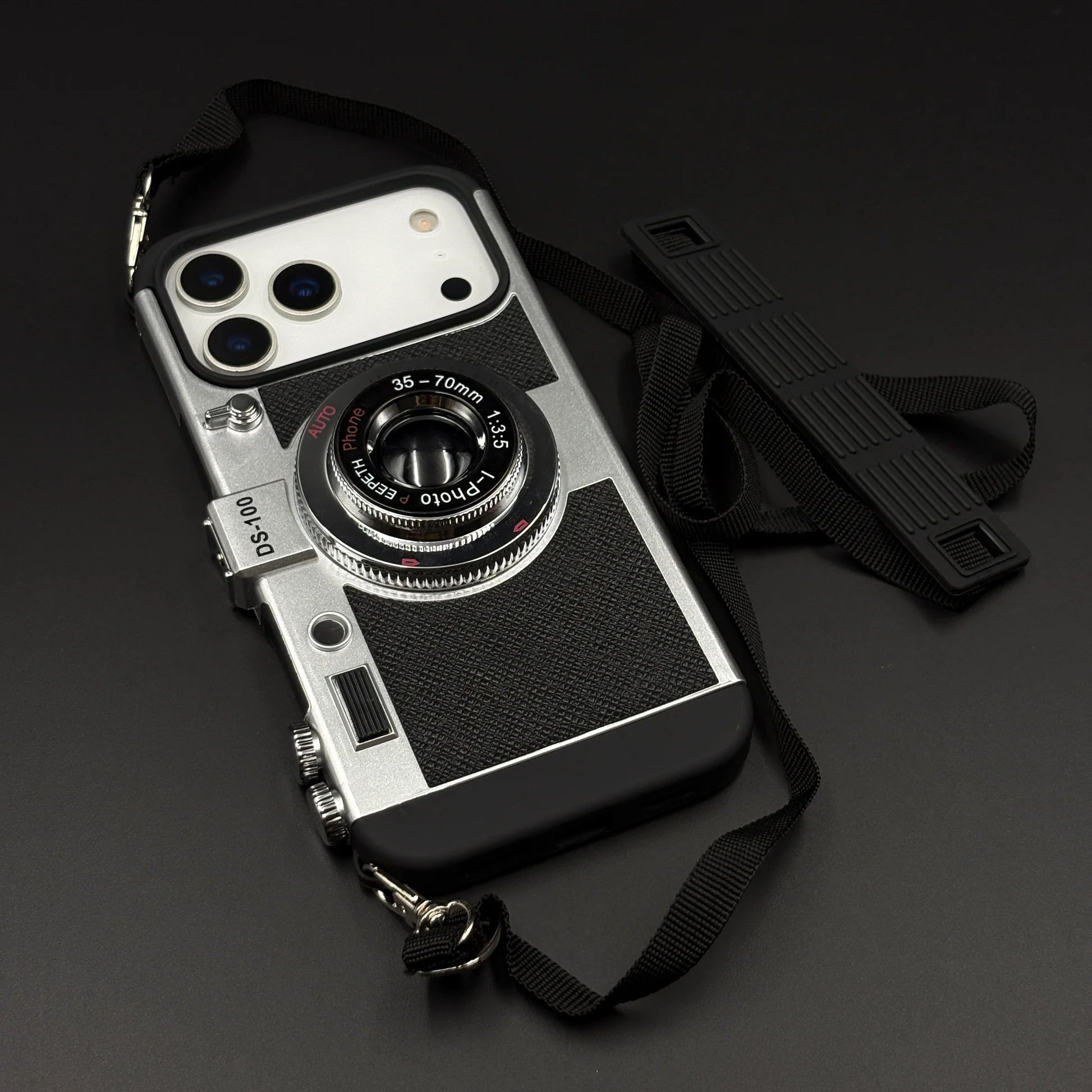 RetroCam Vintage Case - iPhone 17 Series