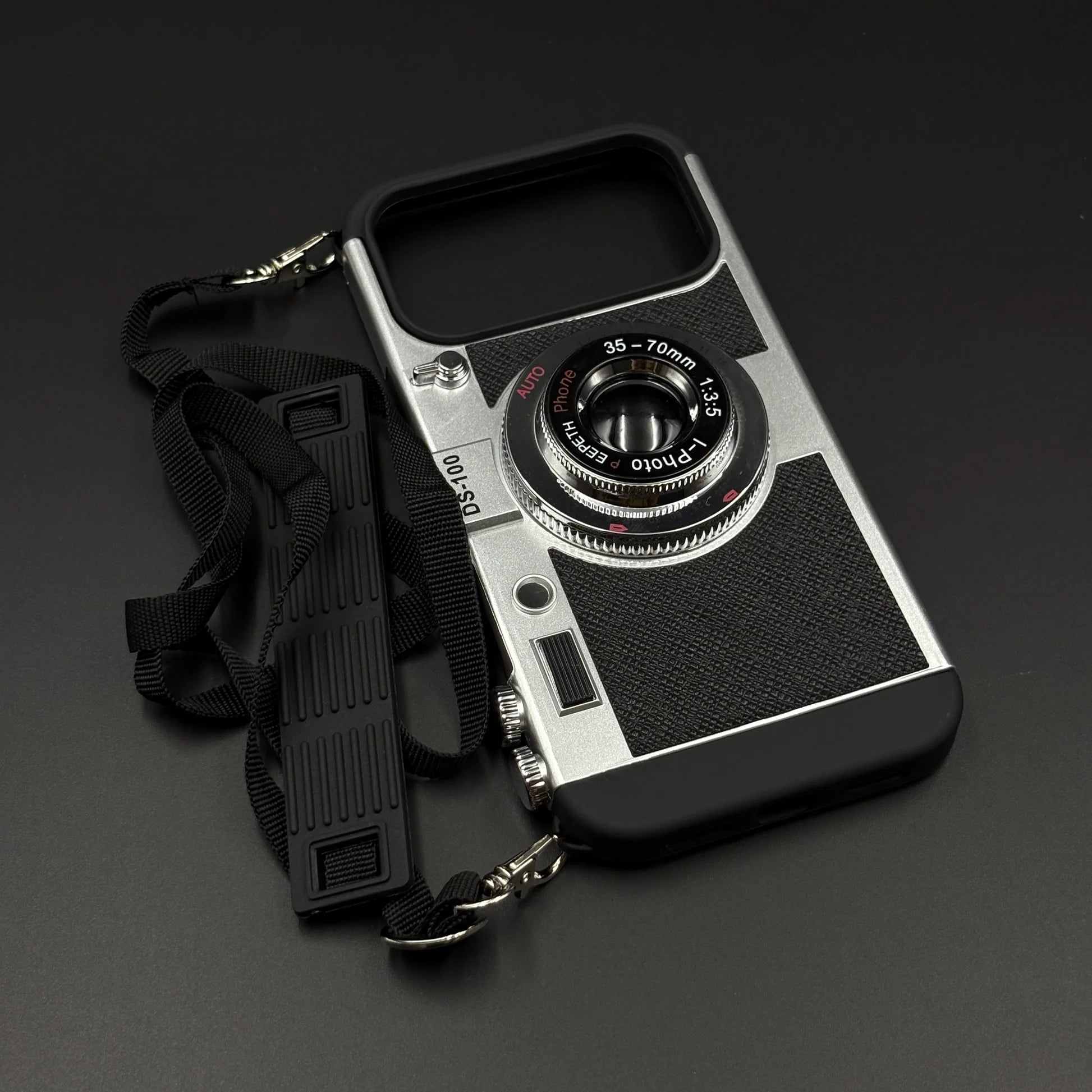 RetroCam Vintage Case - iPhone 17 Series