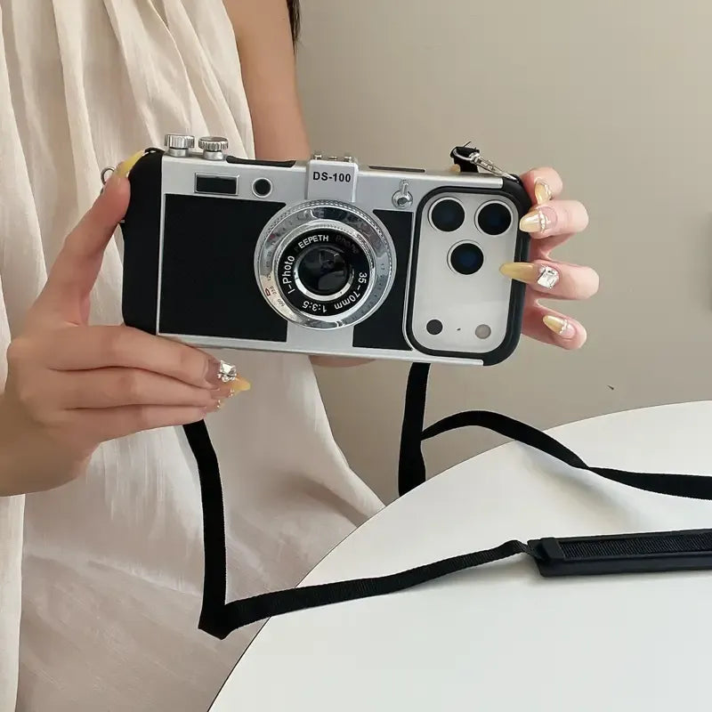 RetroCam Vintage Case - iPhone 17 Series