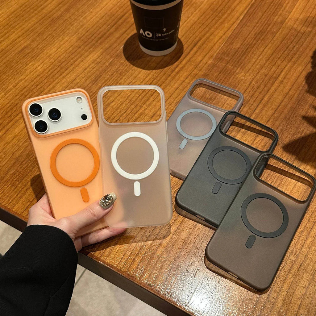UltraSlim PaperMag Case - iPhone