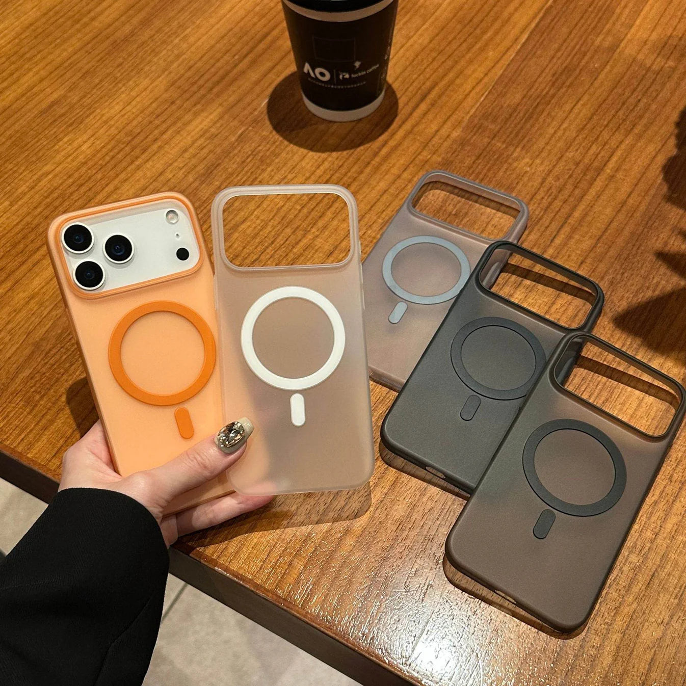 UltraSlim PaperMag Case - iPhone
