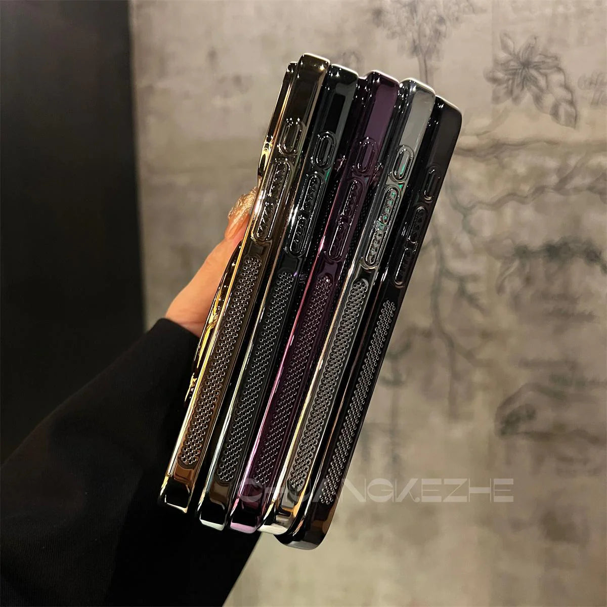 TitanCool 360 MagStand Case - iPhone